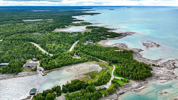 128 Devils Glen RD, Northern Bruce Peninsula, ON N0H 2T0