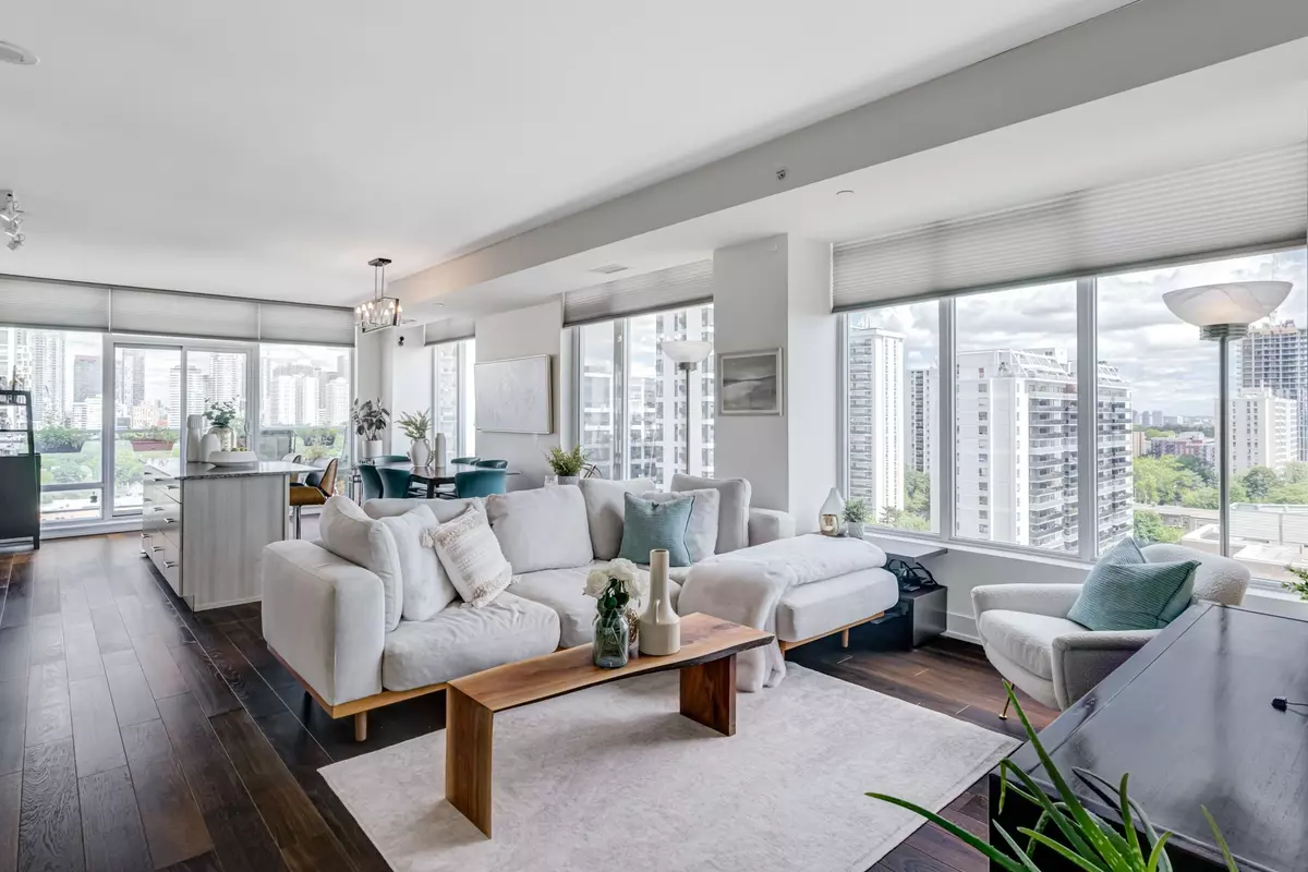 Toronto C10, ON M4S 1A1,68 Merton ST #1308