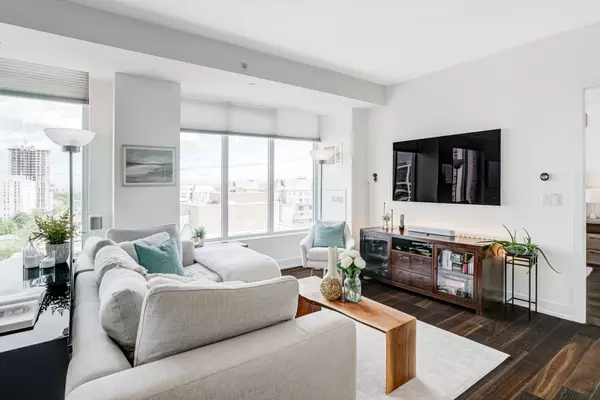 Toronto C10, ON M4S 1A1,68 Merton ST #1308