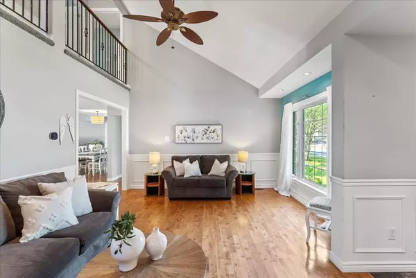 Pickering, ON L1W 2S8,608 Marksbury RD