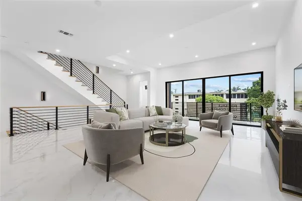 Fort Lauderdale, FL 33301,808 NE 2nd Street #808