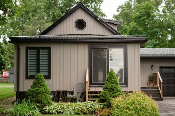 6 Bay ST, Prince Edward County, ON K0K 2T0