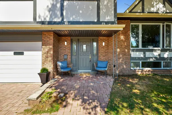 8 Ravensdale RD, Cobourg, ON K9A 2B9