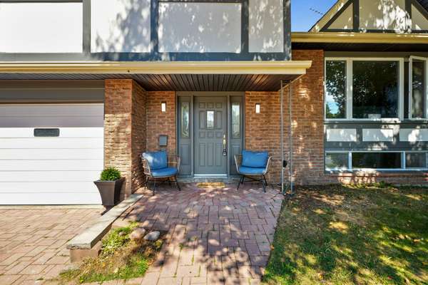 8 Ravensdale RD, Cobourg, ON K9A 2B9