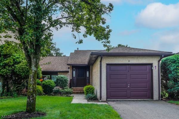 21 Teaberry Dr, Edison Twp., NJ 08820