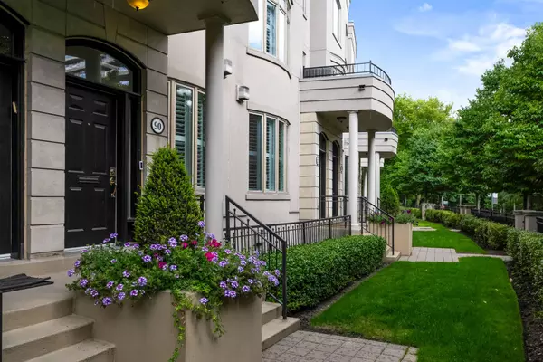 Toronto C09, ON M4T 1J8,90 Pleasant BLVD