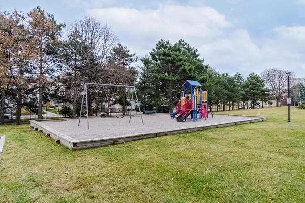 Toronto W08, ON M9C 1G5,511 The West Mall N/A #508