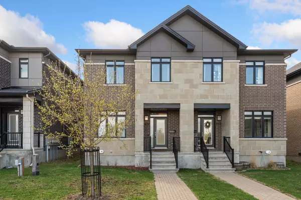 Manor Park - Cardinal Glen And Area, ON K1K 3X7,606 Mikinak RD