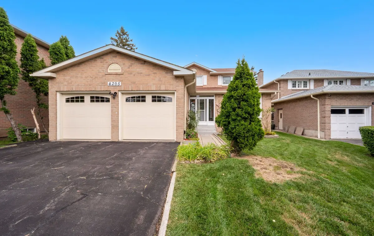 Mississauga, ON L5L 3H1,4205 Sawmill Valley DR