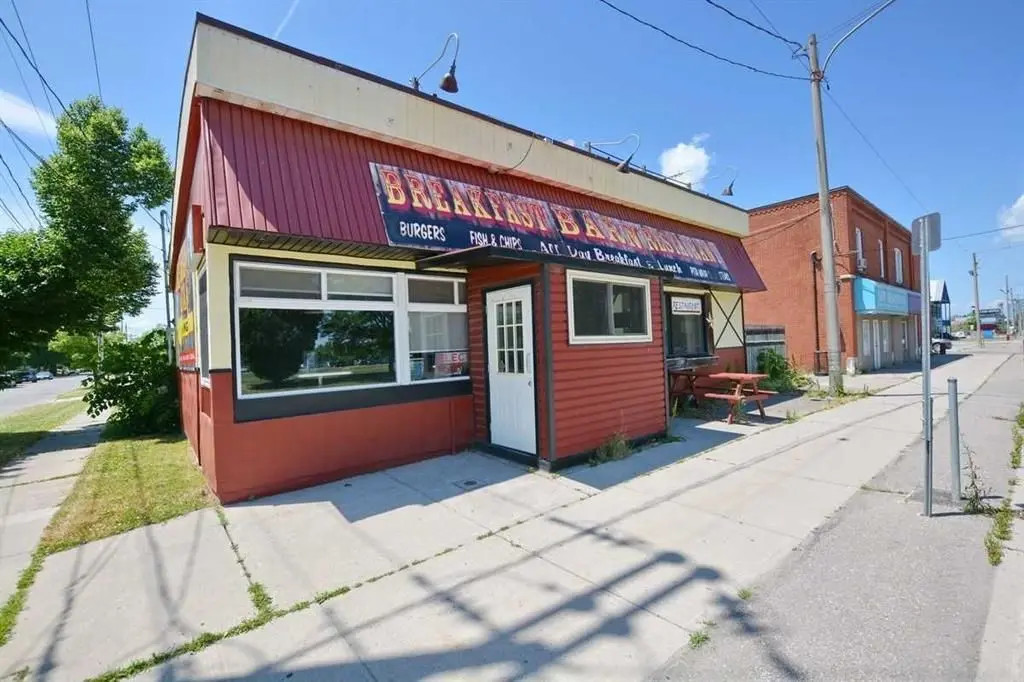 529 KING ST, Welland, ON L3B 3K4