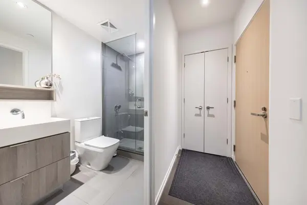 Toronto C10, ON M4S 0B1,5 Soudan AVE #1107