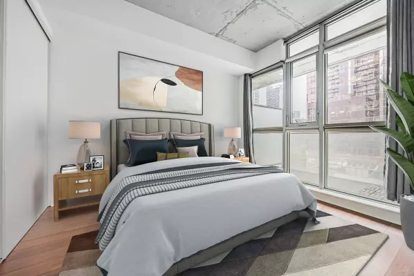 Toronto C01, ON M5V 1K5,375 King ST W #701