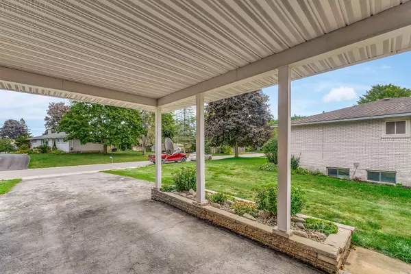 Quinte West, ON K0K 1E0,14 Haig ST