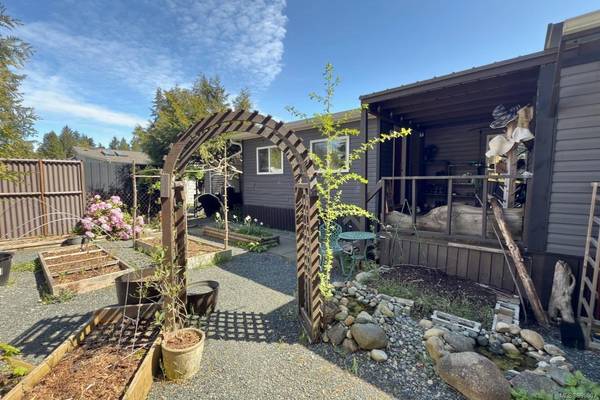 2130 Errington Rd #20, Errington, BC V0R 1V0