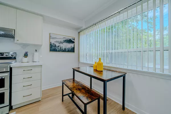 Toronto E09, ON M1H 1T2,72 Painted Post DR