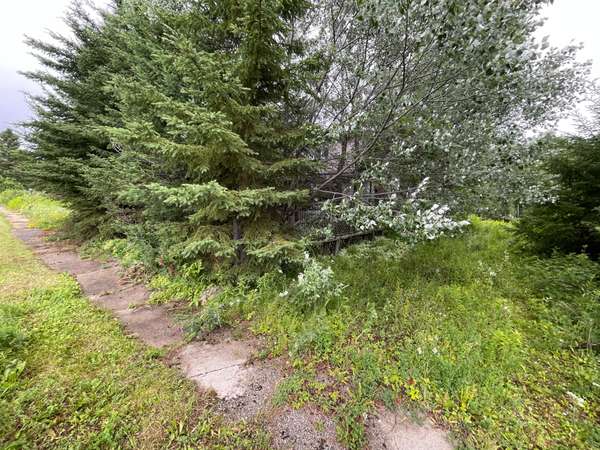 65 Edward ST, Iroquois Falls, ON P0N 1E0