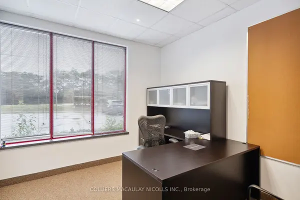 Burlington, ON L7T 4A8,2 Masonry CT #Opt 1