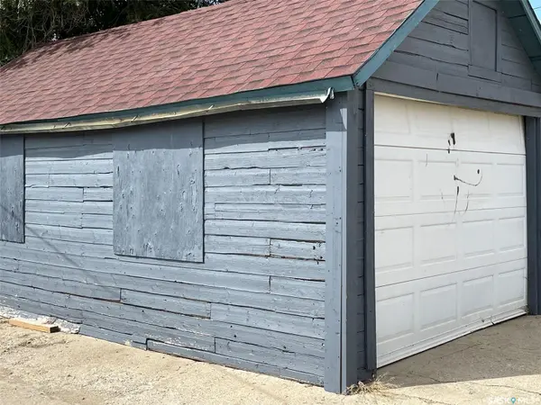 407 Main STREET, Gravelbourg, SK S0H 1X0