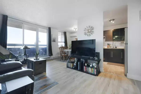 Beacon Hill North - South And Area, ON K1J 8K5,2020 Jasmine CRES #614