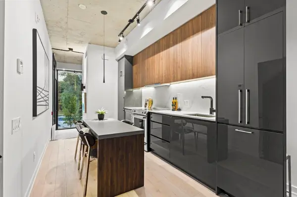 12 Dervock CRES #25, Toronto C15, ON M2K 1A7