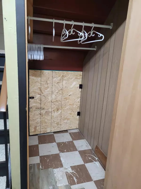 Welland, ON L3C 4Z9,68 West Main ST #Basement