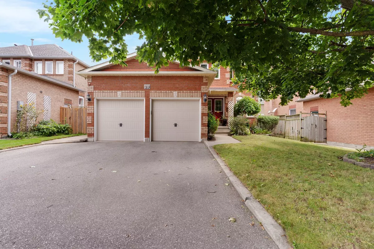 Cambridge, ON N1T 1L8,20 Anglerock DR