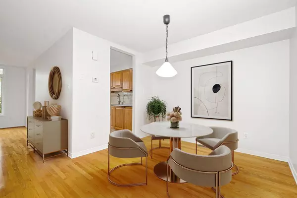 Alta Vista And Area, ON K1G 6T3,115 Tall Oak Private