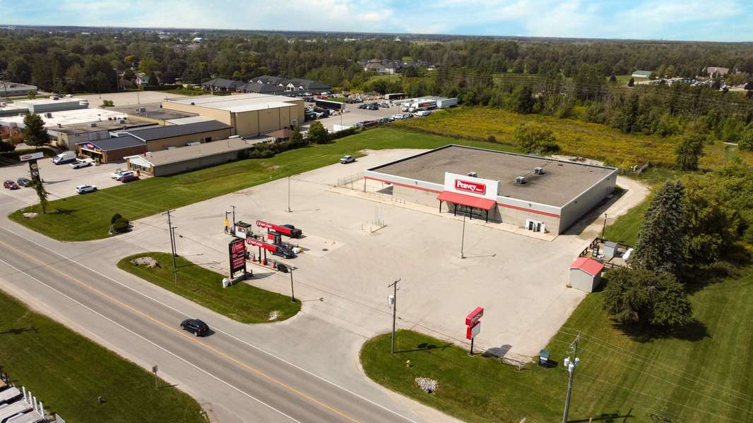 1105 Wallace AVE N, North Perth, ON N4W 1M6