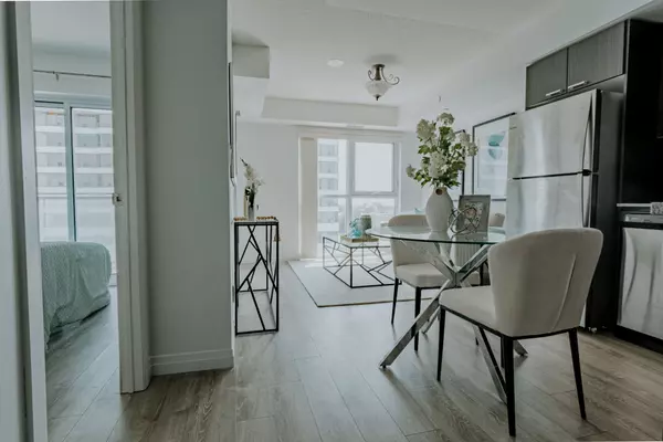 Toronto E04, ON M1R 0B5,2152 Lawrence AVE E #507