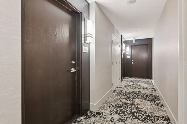 208 Queens Quay N/A W #903, Toronto C01, ON M5J 2Y5