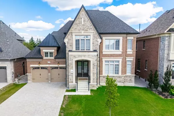 Vaughan, ON L4H 4P1,33 Sculpture Garden LN