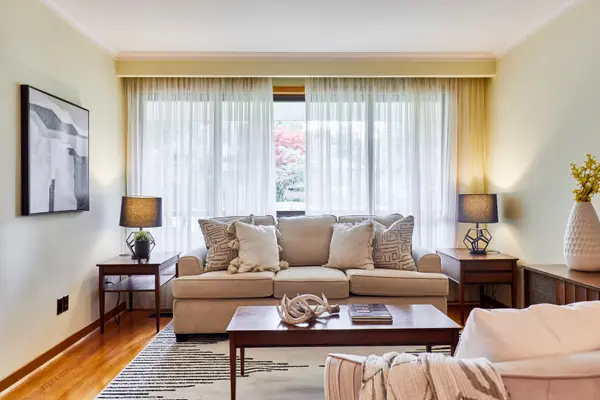 Toronto E08, ON M1M 2N8,71 Eastville AVE