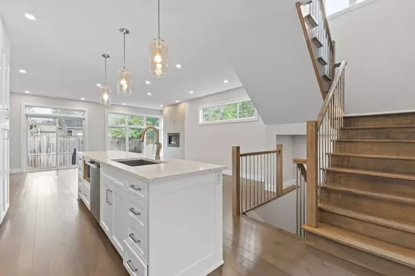 Westboro - Hampton Park, ON K1Z 5V6,463 Dawson AVE