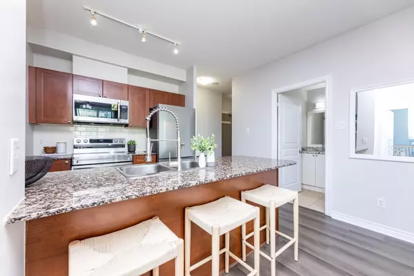 Mississauga, ON L5B 0C2,3525 Kariya DR #218