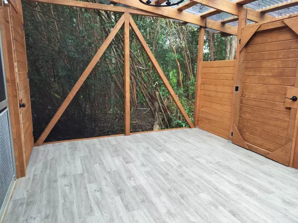 Pahoa, HI 96778,12-4332 OCEAN VIEW PKWY