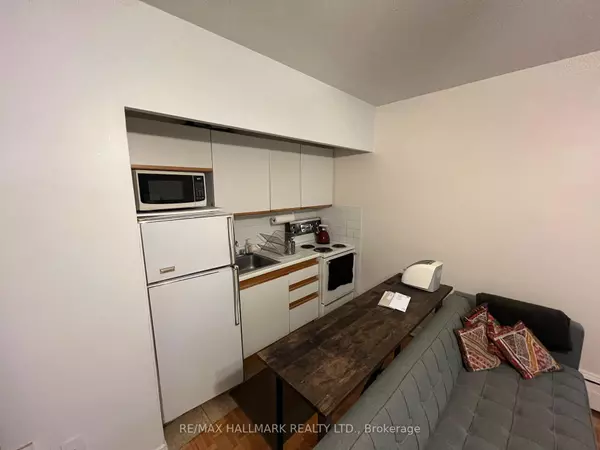 Toronto C03, ON M4V 1X8,21 Thelma AVE #103