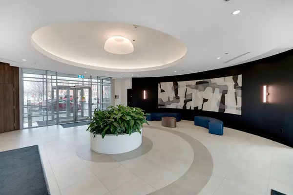 Brampton, ON L6W 0A9,215 Queen ST E #1804