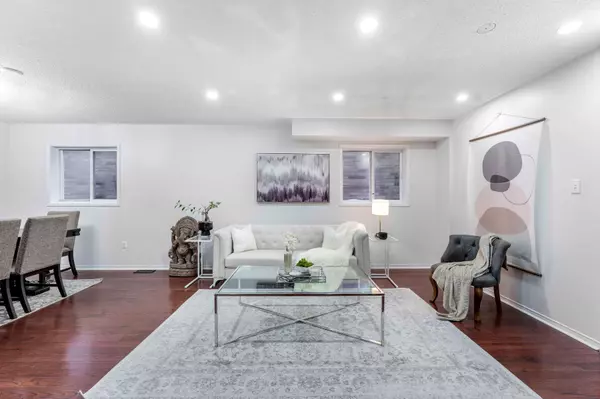 Brampton, ON L6X 4N2,44 Pebblestone CIR