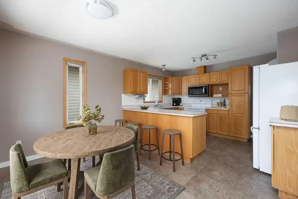 Fort Mcmurray, AB T9K 1T2,236 Boisvert PL