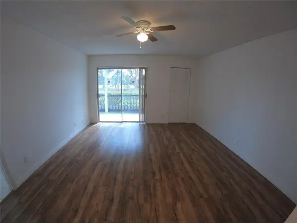 Lauderhill, FL 33319,6080 NW 44th St #101