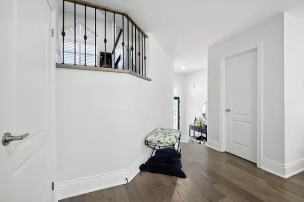 Brampton, ON L7A 1T7,2 Bramoak CRES