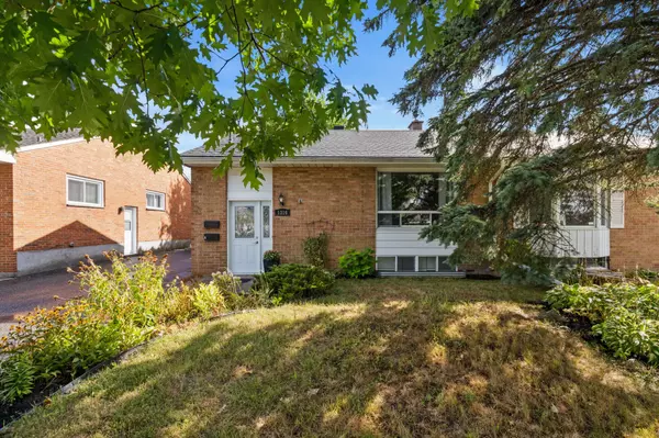 1316 Bloomsbury CRES, Parkway Park - Queensway Terrace S And Area, ON K2C 2Y9