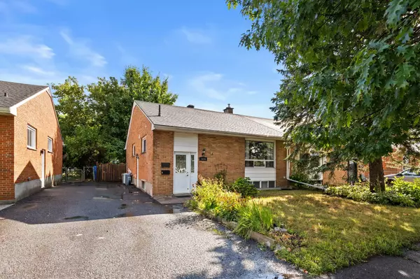 Parkway Park - Queensway Terrace S And Area, ON K2C 2Y9,1316 Bloomsbury CRES