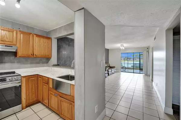 Miramar, FL 33025,3252 Foxcroft Rd #109