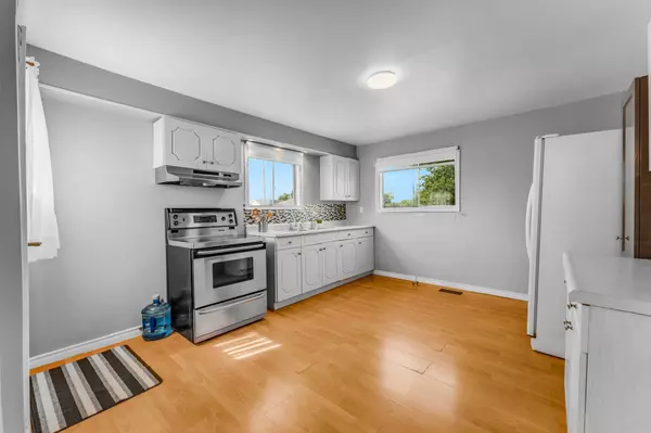 Welland, ON L3C 2K7,118 St Augustine AVE