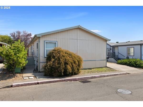Gresham, OR 97080,1949 SE PALMQUIST RD #121