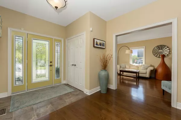 Caledon, ON L7C 1L1,74 North Riverdale DR