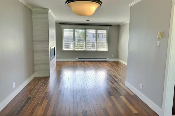 4 Oxford Crescent, Mount Pearl, NL A1N 2X7