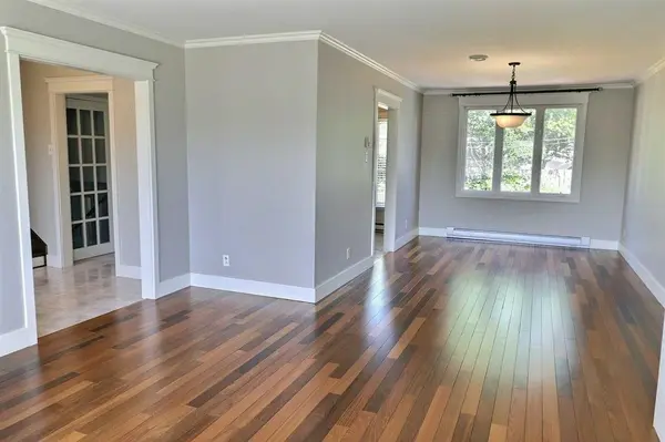 4 Oxford Crescent, Mount Pearl, NL A1N 2X7