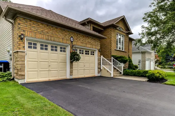 Wasaga Beach, ON L9Z 1M9,29 Cranberry HTS